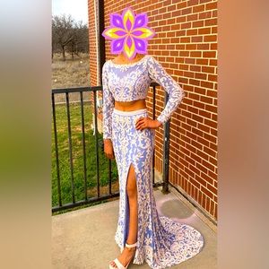 Sherry Hill Stunning beaded two piece set size 0